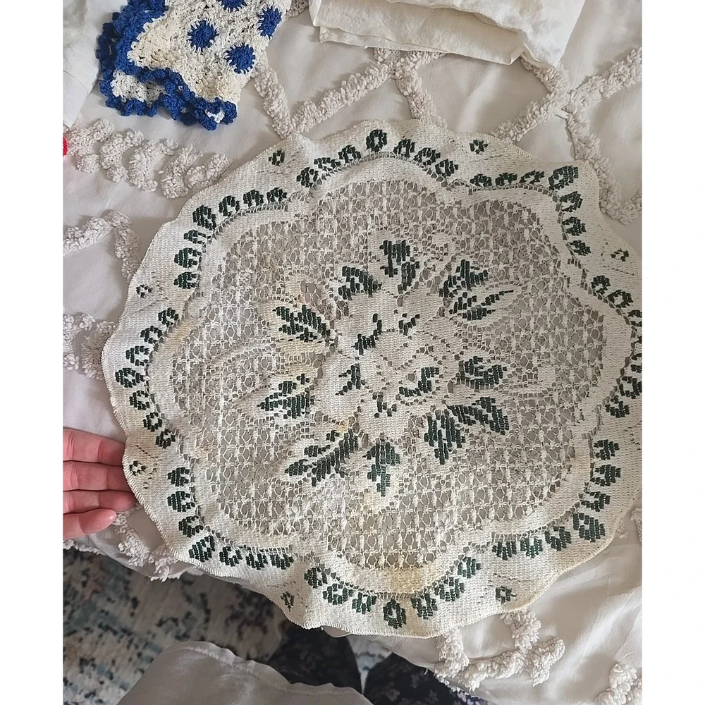 Lot‎ of Vtg Handmade Hand Stitched Crochet Floral Kitchen Hand Towels & Doilies
